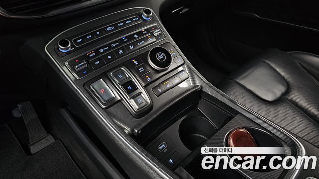 Hyundai Santafe 2021 — photo 9