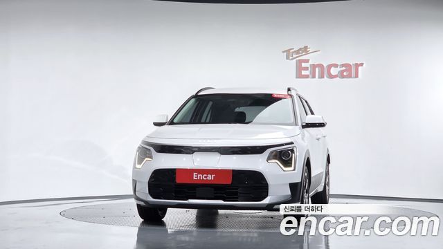 Kia Niro 2023 — photo 3
