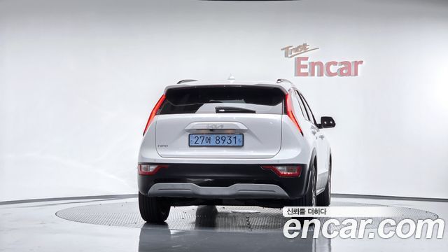 Kia Niro 2023 — photo 4