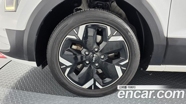 Kia Niro 2023 — photo 5