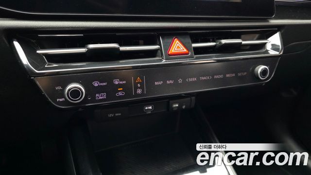 Kia Niro 2023 — photo 24
