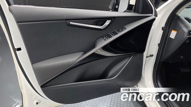Kia Niro 2023 — photo 14