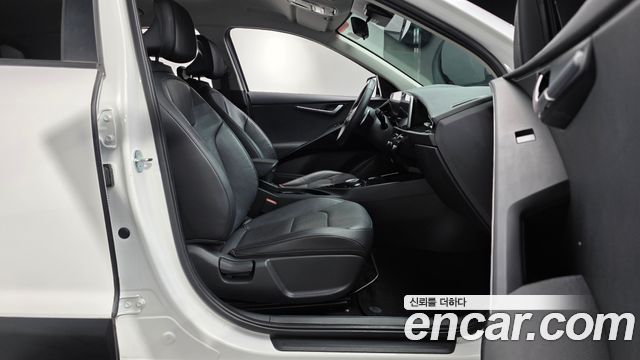 Kia Niro 2023 — photo 16