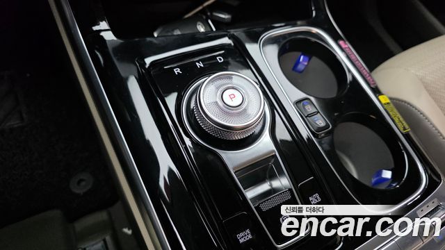 Kia Canival 2021 — photo 12