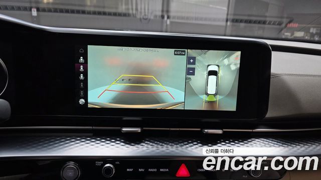 Kia Canival 2021 — photo 21