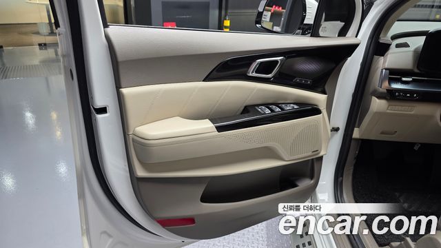 Kia Canival 2021 — photo 14