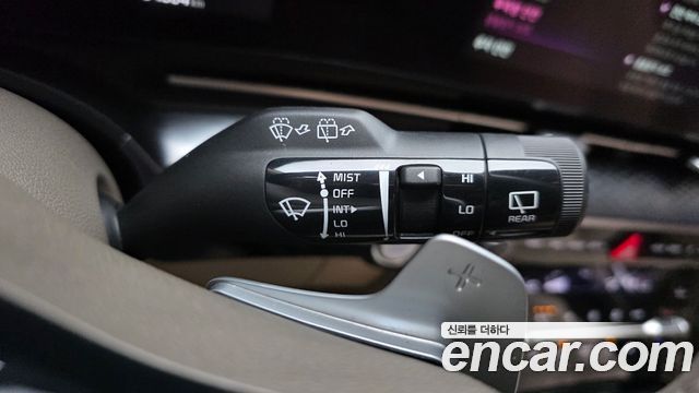 Kia Canival 2021 — photo 34