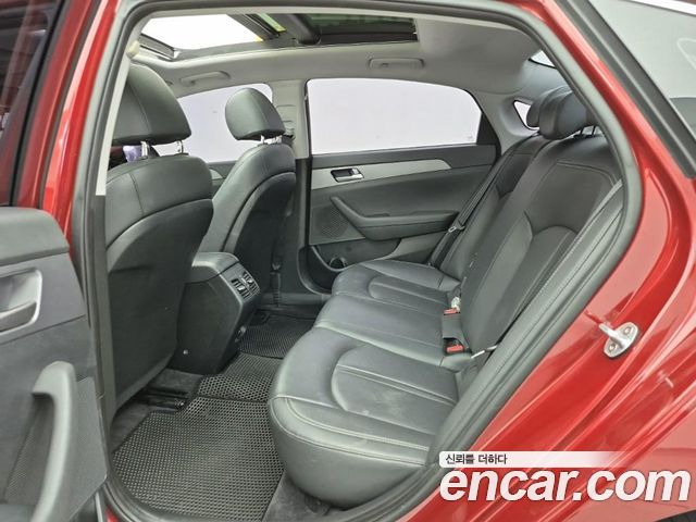 Hyundai Sonata 2019 — photo 12