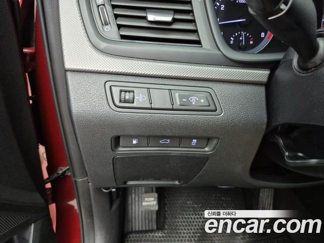 Hyundai Sonata 2019 — photo 16