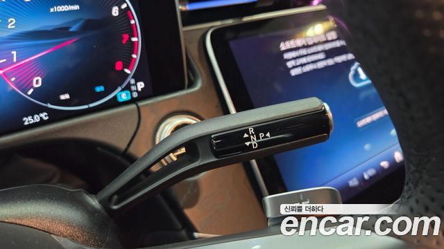 Mercedes-Benz E-Class 2026 — photo 9