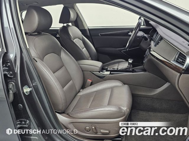 Kia K7 2018 — photo 10