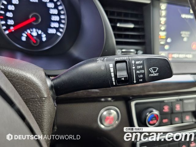 Kia K7 2018 — photo 17