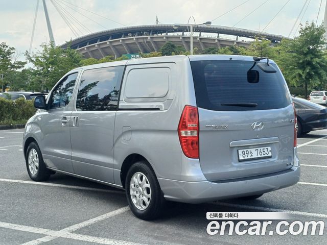 Hyundai Starex 2012 — photo 4