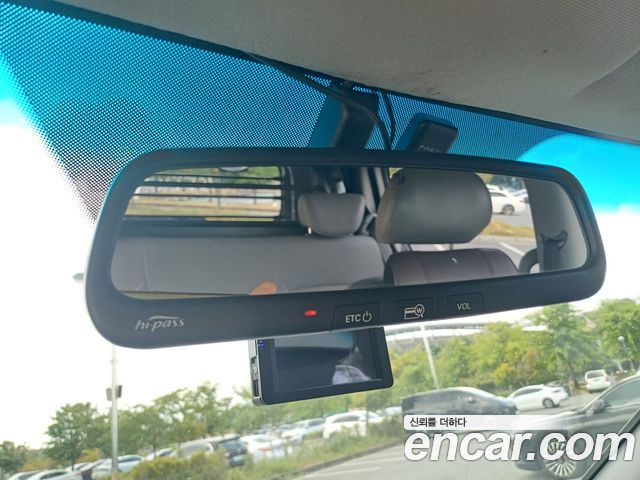 Hyundai Starex 2012 — photo 13
