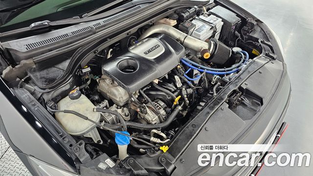 Hyundai AVANTE 2017 — photo 6