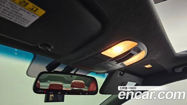 Hyundai AVANTE 2017 — photo 23