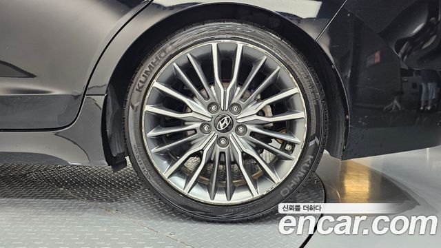 Hyundai AVANTE 2017 — photo 7
