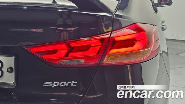 Hyundai AVANTE 2017 — photo 9