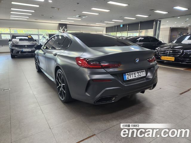 BMW 8-Series 2025 — photo 2