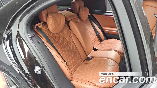 Mercedes-Benz S-Class 2021 — photo 16