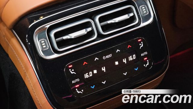 Mercedes-Benz S-Class 2021 — photo 31