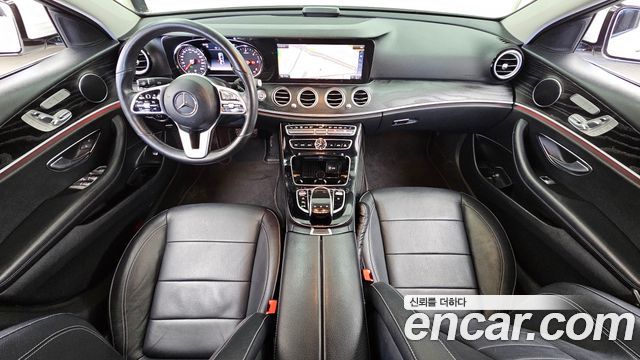Mercedes-Benz E-Class 2019 — photo 7