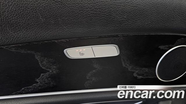 Mercedes-Benz E-Class 2019 — photo 19