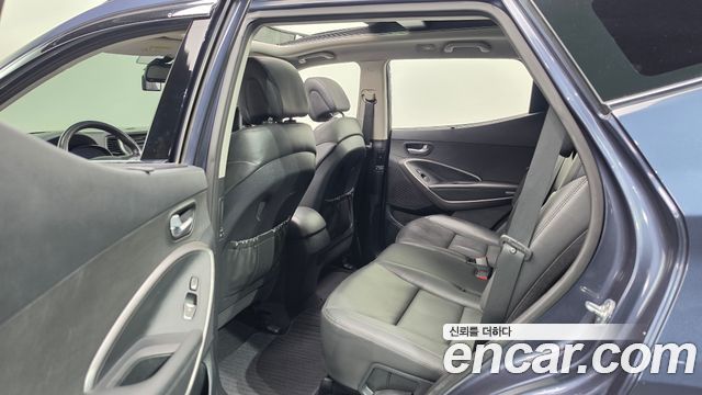 Hyundai Santafe 2016 — photo 12