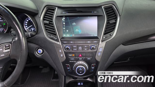 Hyundai Santafe 2016 — photo 14