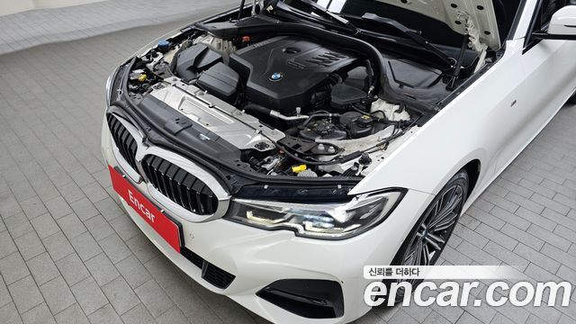 BMW 3-Series 2021 — photo 6