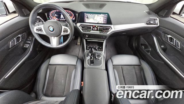 BMW 3-Series 2021 — photo 10