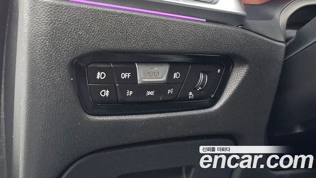 BMW 3-Series 2021 — photo 21