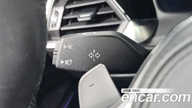 BMW 3-Series 2021 — photo 22
