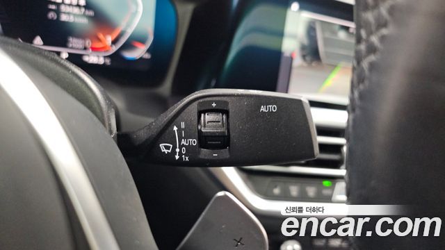 BMW 3-Series 2021 — photo 24