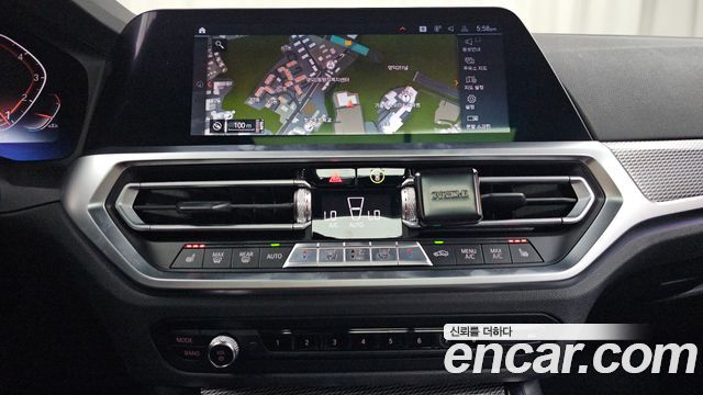 BMW 3-Series 2021 — photo 25