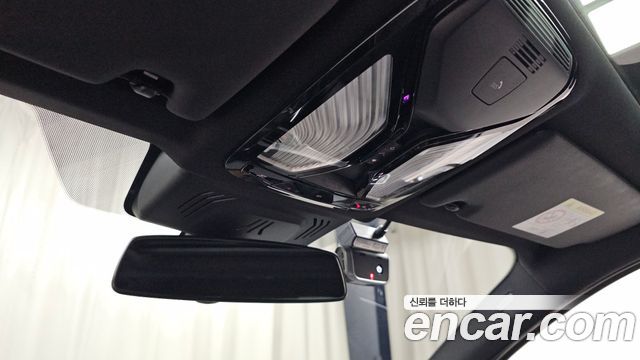 BMW 3-Series 2021 — photo 29