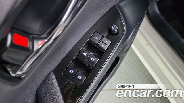 Toyota Prius 2017 — photo 17