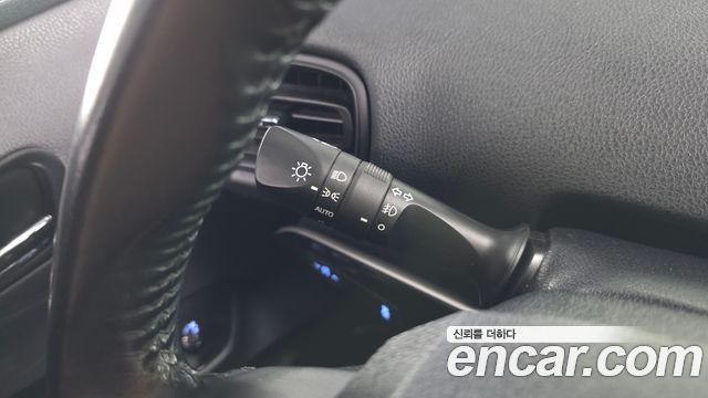 Toyota Prius 2017 — photo 18