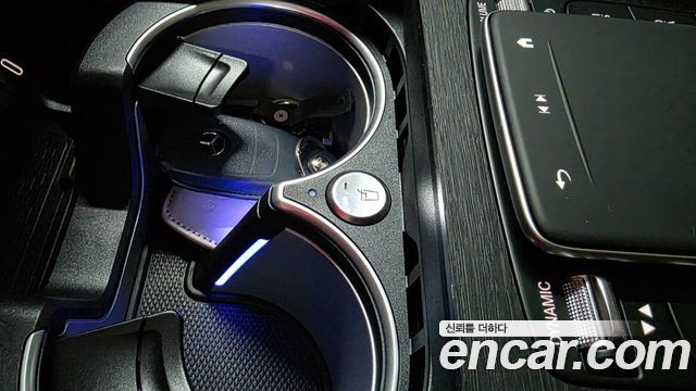 Mercedes-Benz GLE-Class 2026 — photo 15
