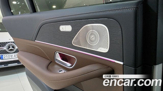 Mercedes-Benz GLE-Class 2026 — photo 18