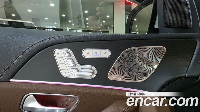 Mercedes-Benz GLE-Class 2026 — photo 19