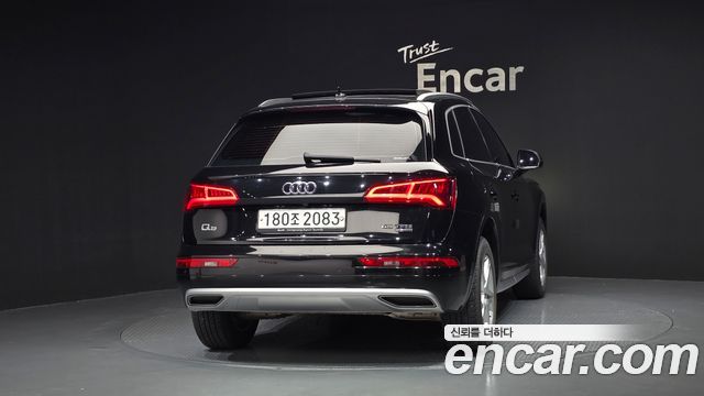 Audi Q5 2020 — photo 4