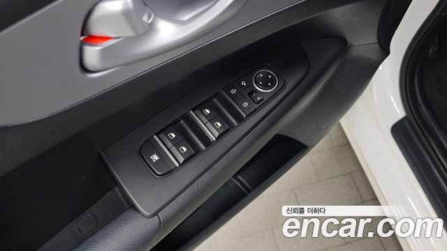 Kia K3 2023 — photo 26