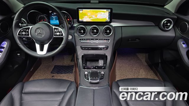 Mercedes-Benz C-Class 2019 — photo 10