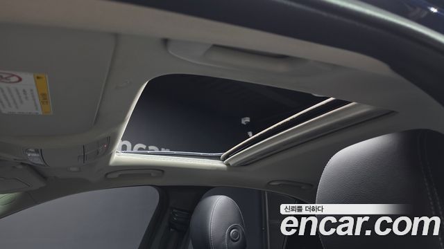 Mercedes-Benz C-Class 2019 — photo 25