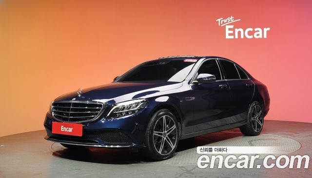 Mercedes-Benz C-Class 2019 — photo 1