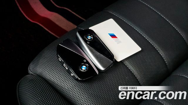 BMW i7 2023 — photo 24