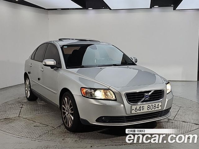 Volvo S40 2009 — photo 2