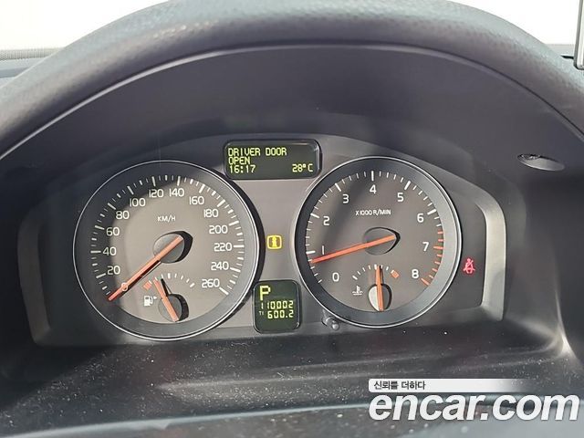 Volvo S40 2009 — photo 8