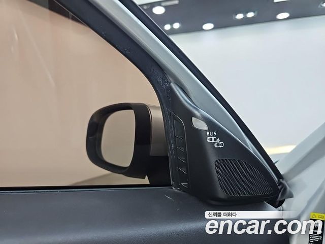 Volvo S40 2009 — photo 13